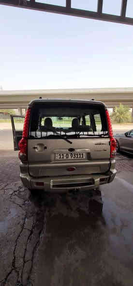 من رخصت الدمن ماهندر اصول هندي ٢٠١٢ اتوماتيك محرك ٣٠٠٠ ياباني سياره جاهزه.  السعر. 75$.  بيه مجال ***********. بغداد حي الجامعه
