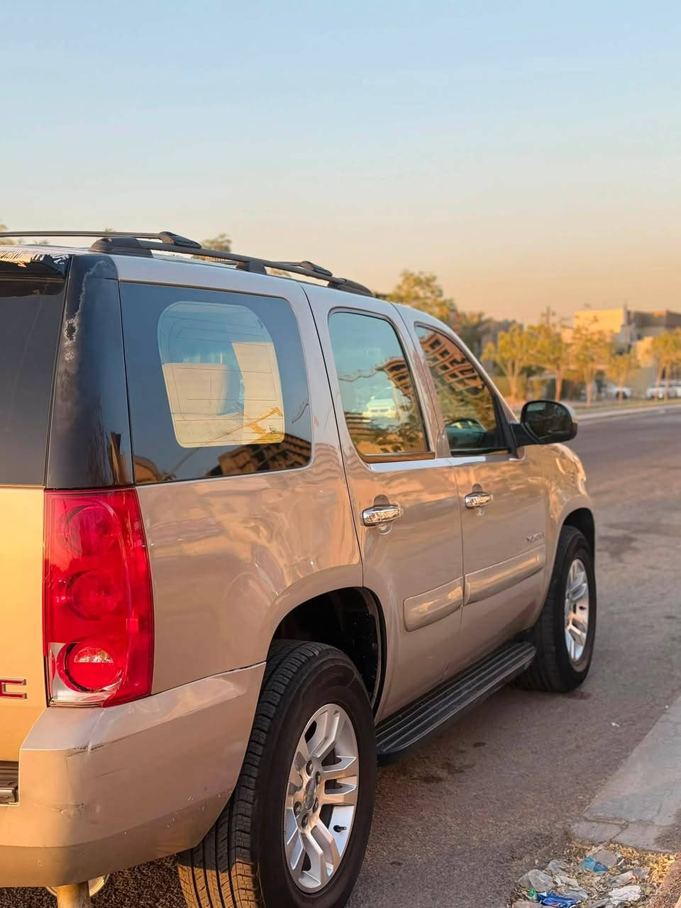 السلام عليكم  للبيع او المراوس BYD  حسب الرغبه جمسي يوكن بتره 2008  خليجي بأسمي مشروع وطني بيها قطعتين صبغ اثر جراد  بدون دواخل بدون اي ضرر مسويلها ادامه كامله من نوزلات بلكات فيت بم عبوه كامله السياره كلش نضيفه تبريد تدفئه كله شغال تحكم ستيرن  تشغيل عن بعد  كراسي كهرباء  واحلى من الصور  مكاني بغداد الكرخ 
السعر 170$ وبيها مجال بسيط ***********
