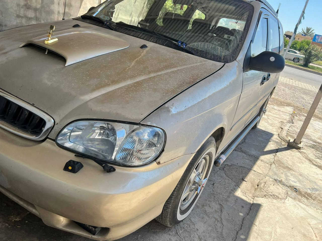 كيه كرنفال موديل 2000 رقم كركوك مابي نقص سيارا جديدا
بس يحتاج صبغ كجماليه بدون ضربه سيارا 
السعر 65 بي مجال قليل رقم هاتف ***********

