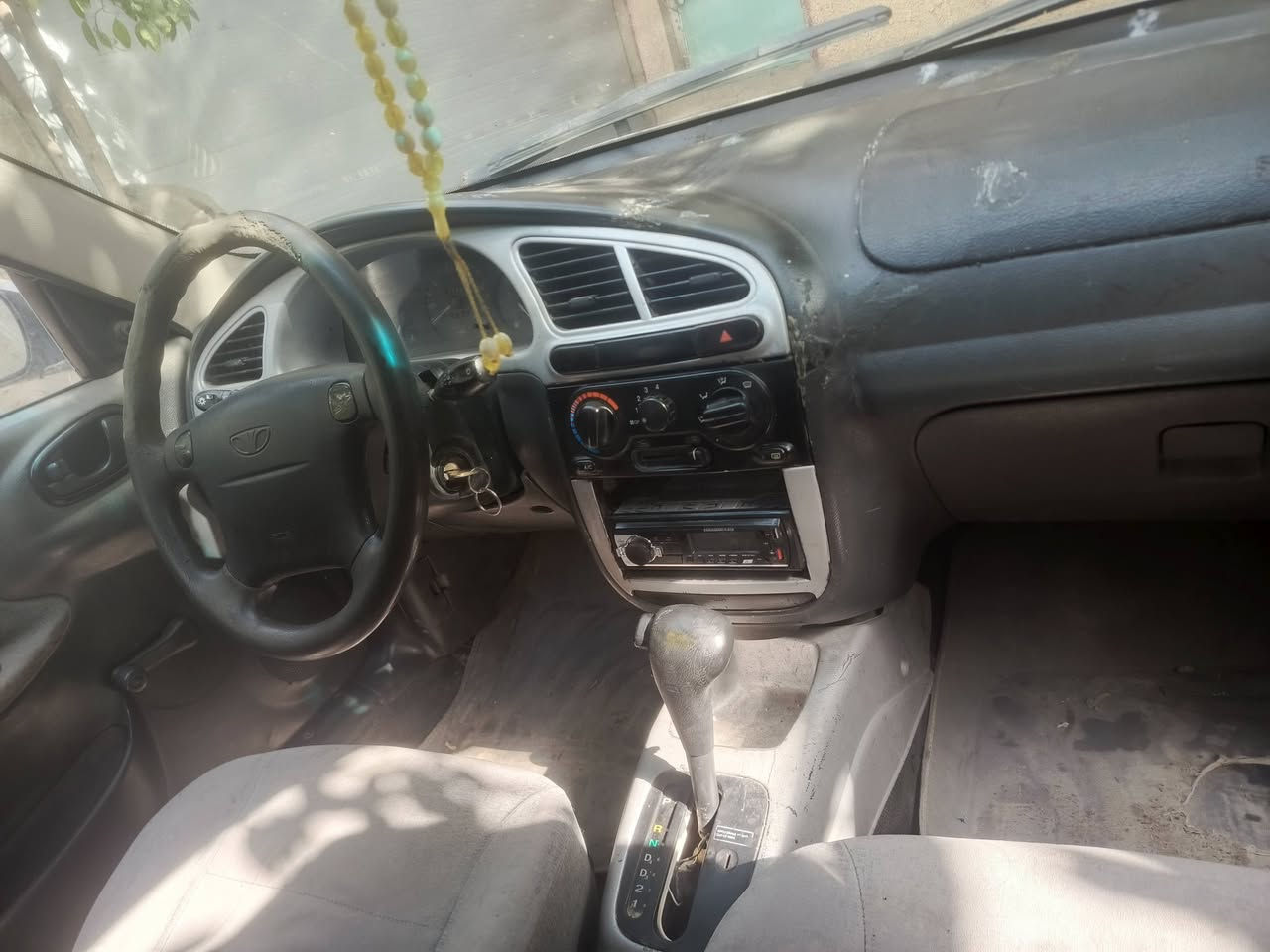 سلام وعليكم دايو لانوس موديل 2000 كير ومحرك  اخير من الله وصدر جديد تخم تاير جديد مكاني ابو غريب *********** السعر 27 بيه مجال
