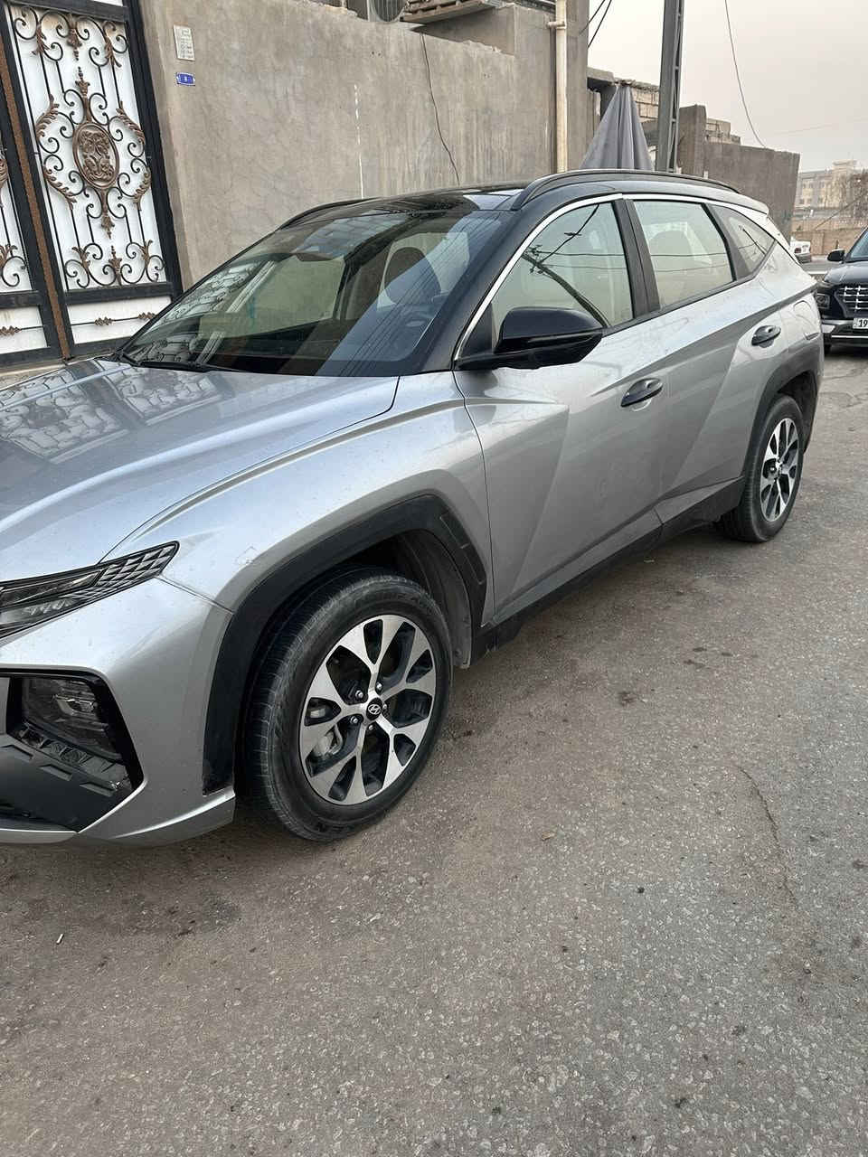 سلام عليكم
مستعجل عل بيعتها 
توسان هايبرد 2022فولل 
السياره بسمي مداور ثاني يوم 
وارد امريكا السيارة فول مواصفات 
ماشيه 16الف ميل فقط السياره جديده
بنراما قطعتين 
بصمه تشغيل 
تشغيل عن بعد
مكينه 1600 تيربو
السياره فور ويل دفع رباعي 
كراسي كهرباء ⚡️ 
كشنات هيتر تبريد 
هاند بريك بصمه
شاحن واير ليس
شاشه ابل كار بلي 
 دشبول ايباد
قطعتين تبريد
حساس امامي وخلفي 
لايت زينون + LED
كشافات زينون
ويل كب 19
شفتات مقود
مثبت سرعه
نظام مانع الانزلاق 
نظام نزول منحدرات
نظام الايزو فكس
درايف مود SMART/SPORT/Eco/
اشاير بل مري والمري 
هواي بيها مواصفات

صور الحادث موجوده بل منشور بيها 3 قطع صبغ سعر السياره 155ورقه قفل قفل 
سعر السياره جوه السوك لين متوازي عل فلوس
سعرها  مال مصبوغ حزام ماكو هيج سعر بسوك
الشراي يتصل بي واتس
بيع فقط بدون مراوس  
مكان السياره كربلاء 
للأستفسار  ***********
