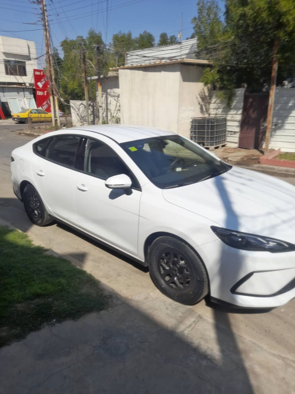 سيل فايف ماشيه ١٤ الف للبيع ١٨ و٣٠٠ مكان حي جهاد ***********
