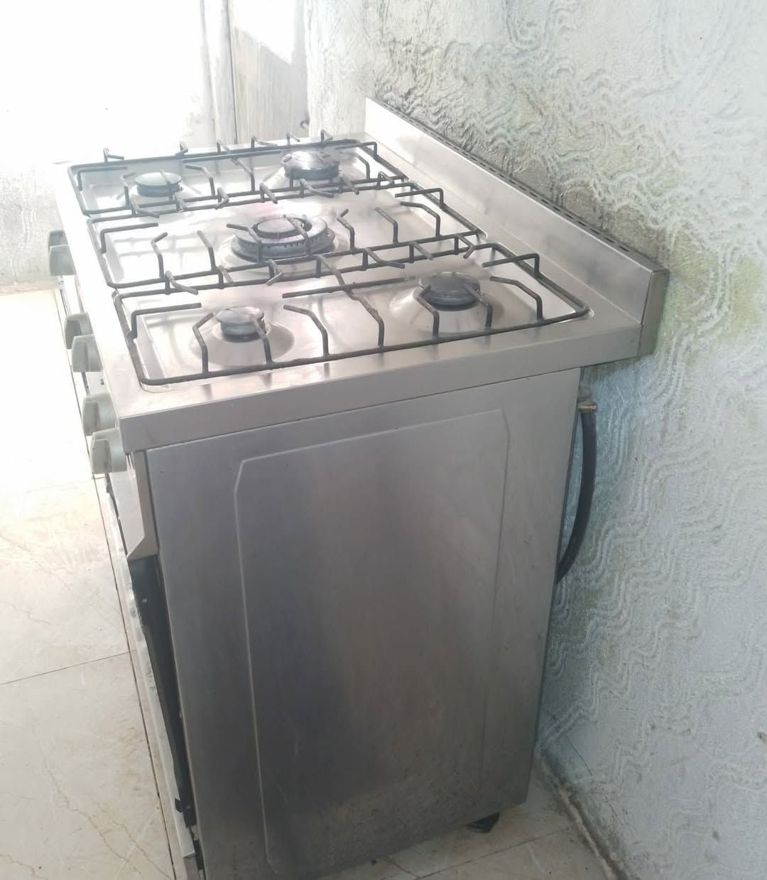 طباخ ايطالي شغال ونظيف عايز بس جامه ب١٢٠ وبي مجال


**إذا كنت صاحب هذا الإعلان وتريد حذفه لأي سبب، رجاءا أرسل رسالة إلى الدعم الفني**