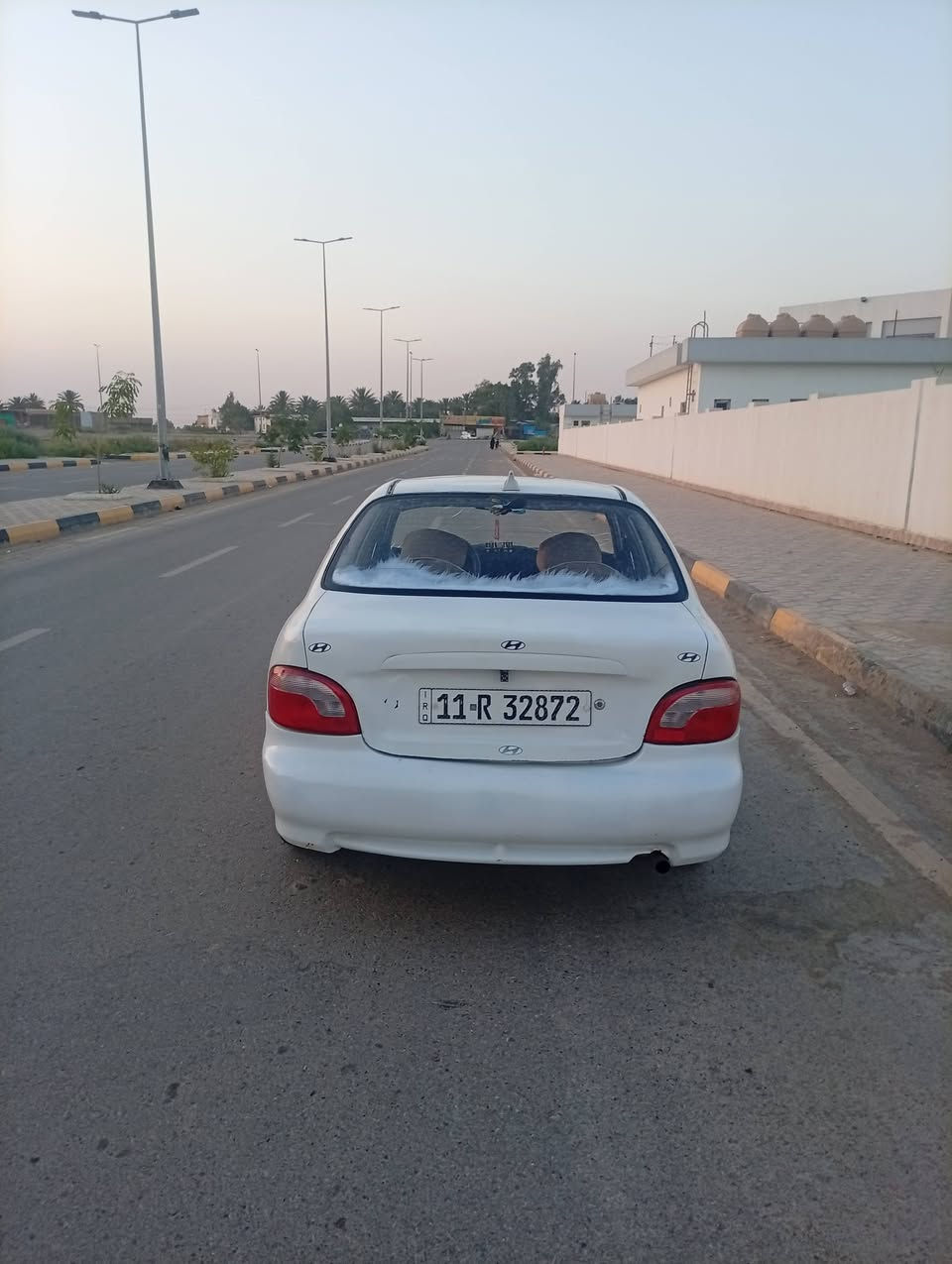سلام عليكم اكسنت موديل 99 رقم بغداد بسمنة سنوية 31 كير محرك كفالة صدر خلفي امامي جديد  باتري جديد تاير نص عمر ويل كب كهربائيات كلة شغال تبريد عوزة كبريسر كير وتو العنوان واسط العزيزيه رقم الهاتف *********** السعر 35 وبيهة مجال
