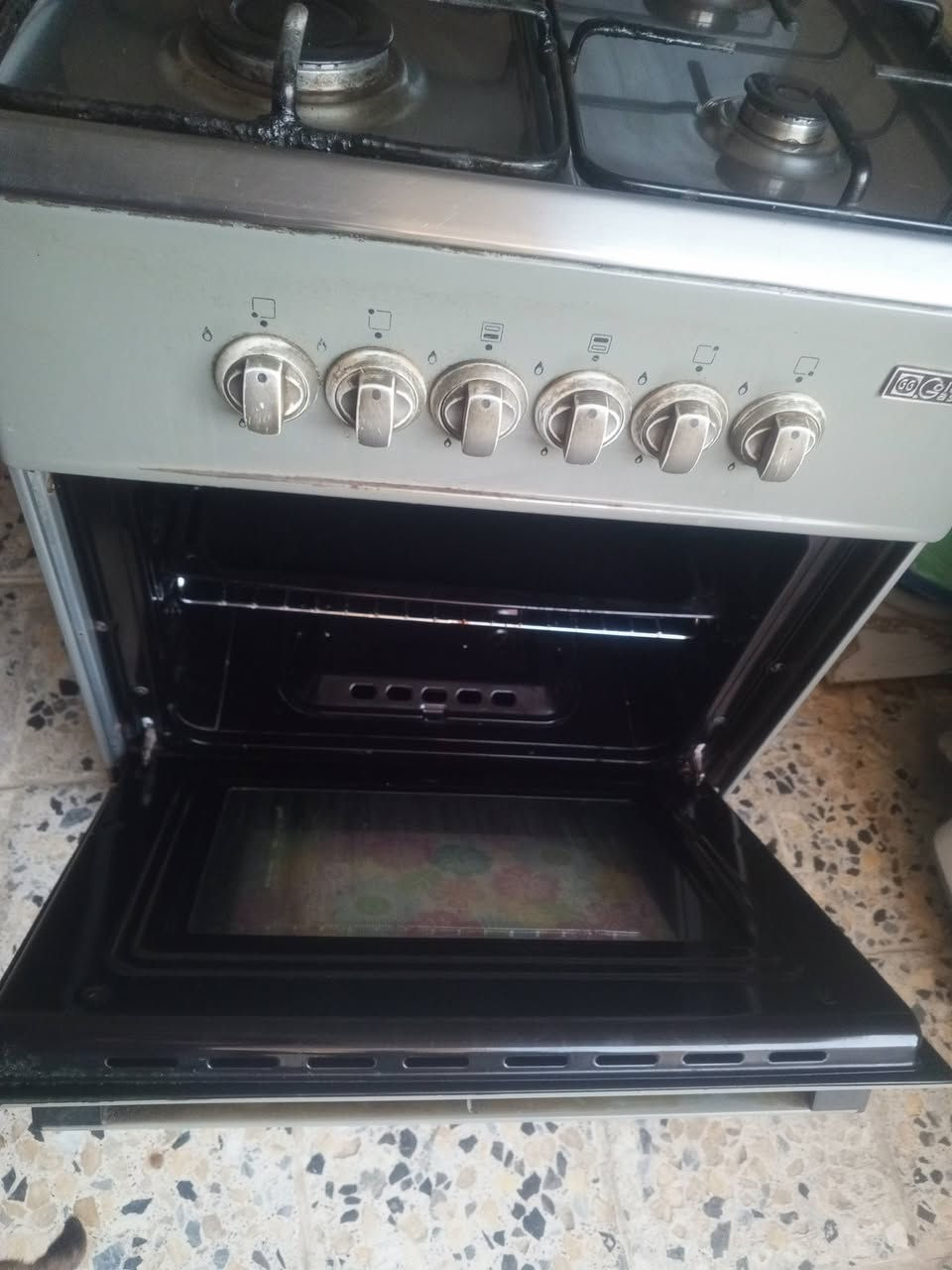 للبيع سعر 100 وبيه مجال


**إذا كنت صاحب هذا الإعلان وتريد حذفه لأي سبب، رجاءا أرسل رسالة إلى الدعم الفني**