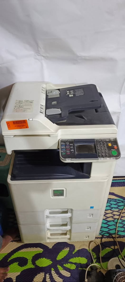 طابعه كانو فوسيس
ثلاث جرارات يطبعa3 a4 شاشه لمس 
جديد ونضيف وبحاله جيده جدآ 
للشراء مراسله خاص 
السعر $600 ألف دينار عراقي
  وبي مجال 
 عنوان بغداد 
للشراء الاتصال ***********
ما موجود خاص
