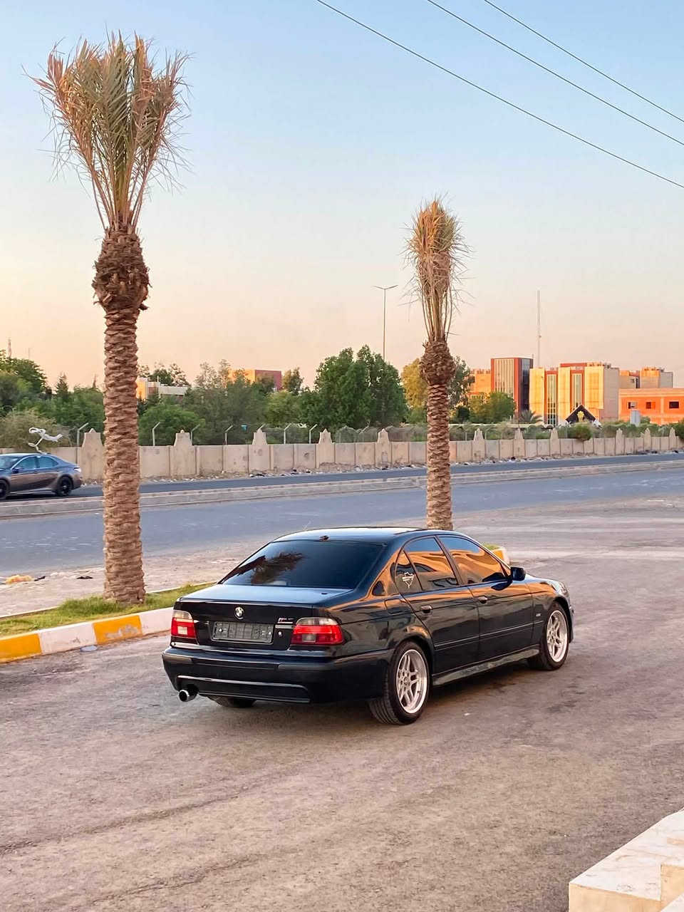 سلام عليكم بي أم صقر موديل 2001رقم أربيل دولي تحويل ثاني يوم محرك اصل وفصل 28  تبريد ثلج ❄️ صدر تايرات شرط وياله يم جدد كشنات جلد بلادي كشنات كهرباء برده بلاد خلفيه منضومه زنون لايتات سوارات زنون سياره مابيه ضربه فقط مصبوغه جماليه جنطه بصمه  سنتر لوك سياره بيه موصفات كومه ومعروفه بعد مكان تكريت شراي يخابر ماعندي ماسنجر ولا واتساب اتصل وخادمك  (***********)
***********
