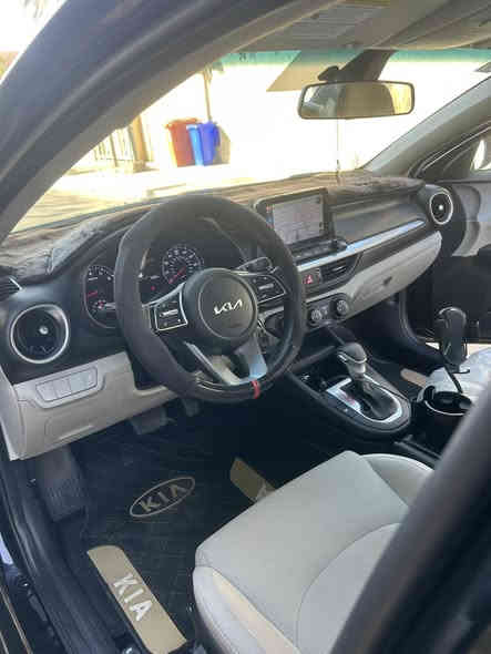 بيع او مراوس بكيا سبورتج أمريكي 
كيا فورتي LXs. 2023

لون اسود

ماشيه 23 

محرك دوش 2000

▪️شاشة كبيره 

▪️كار بلي 

▪️تحكمات ستيرن 

▪️ثلاث أنظمة قيادة 

▪️لدات امامية 

▪️مانع انزلاق 

▪️رادار امامي 

▪️داخل لون ابيض 

حادثها واجهة امامية وصور الحادث بالمنشور 

سياره تصليح جيد جداً نضيفة ماينقصها شي 

مكاني بغداد حي الجهاد
***********
