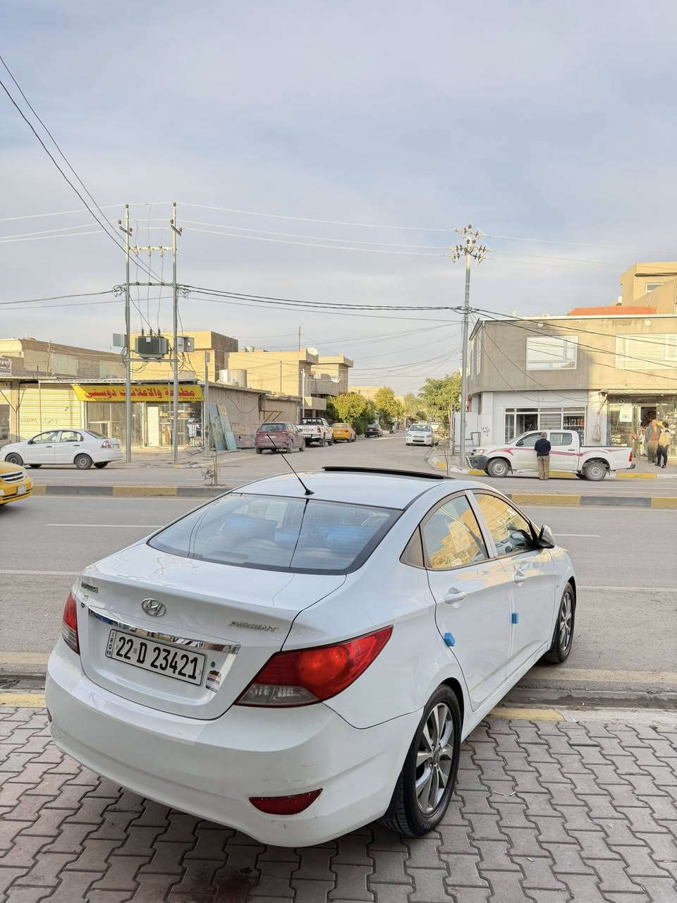 مرحبا اخوان اكسنت موديل 2011 سعر جدا مناسب 97 ورقة و بيها مجال كلش بسيط عنواني كركوك 
مواصفات فول سلايت خدمات وياله كبير 
سيارة دعامية للدعامية بدون صبغ فقط بيها تعديل بارد 
رقم سنوية كله جديد بسمنه گير محرك تبريد كله مكفول 
سيارة كلش حلو جديده ***********
