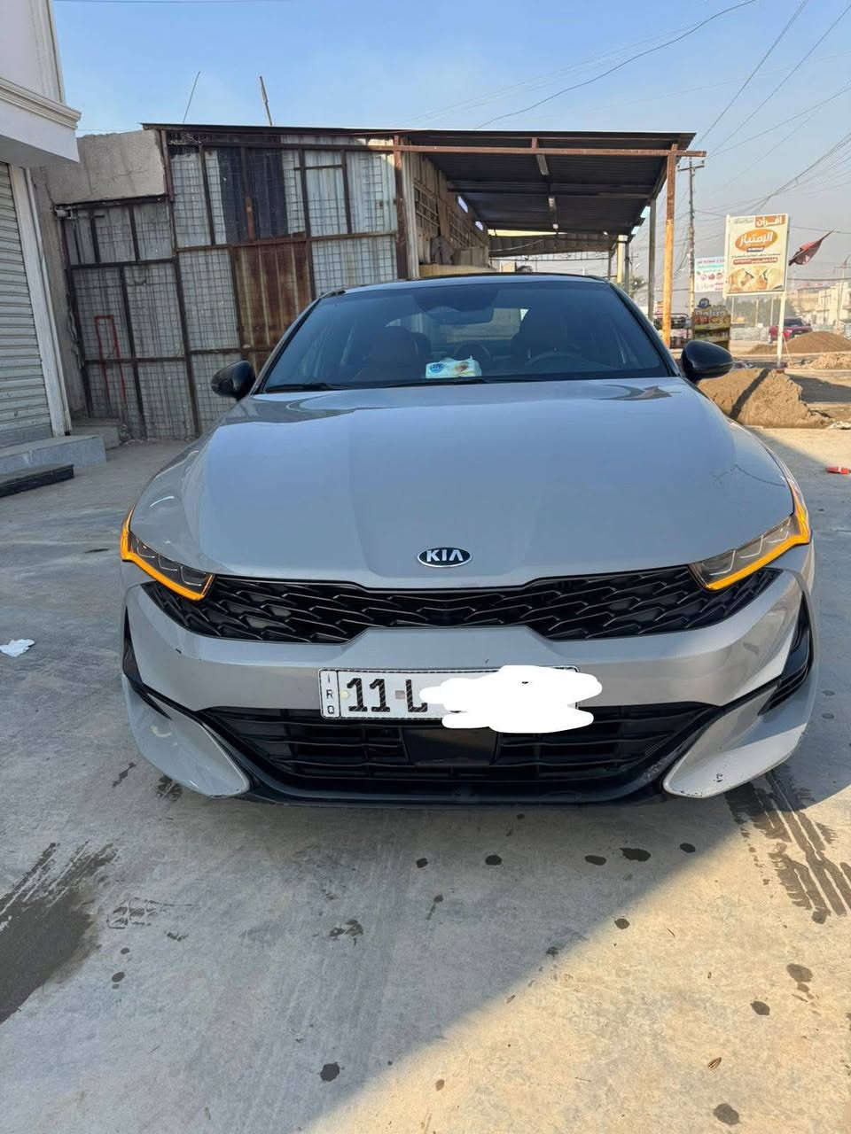 K5_GTline 2021-AwD
اللون : اسمنتي سموك المميز 

المحرك : 1600 تيربو 

الرقم : بغداد الجديد بأسمي تحويل مباشر 

) 

المواصفات : 

١) بصمة تشغيل + بصمة ابواب 

٢) تشغيل عن بعد  

٣) خمس وضعيات قيادة دفع رباعي  

٤) كاميرة 360 درجة 

٥) دواخل جلد احمر + الأرضية مبطنة جلد بالكامل 

ا٦) شاشة كبيرة ( المستطيلة مو المربعة ) 

٧) تدفئة كشنات 

٨) ابل كاربلي واندوريد اوتو 

٩) حساسات امامية وخلفية وجانبية 

١٠) رادارات امامية وخلفية وجانبية 

١١) نقطة عمياء 

١٢) نظام مانع تزحلق

١٣) مثبت سرعة 

١٤) تحديد مسار 

١٥) مخارج AUX +USB

١٦) بانوراما 

١٧) شاحن وايرلس 

١٨) اوتو هولد 

١٩) جنطة ذكية فتح تلقائي 

٢٠) تبريد بيانو

مكان السياره بغداد الراشديه حي الانتصار قرب مرور الحسينيه ‏‪***********‬‏ رايدها ب185 ورقة
