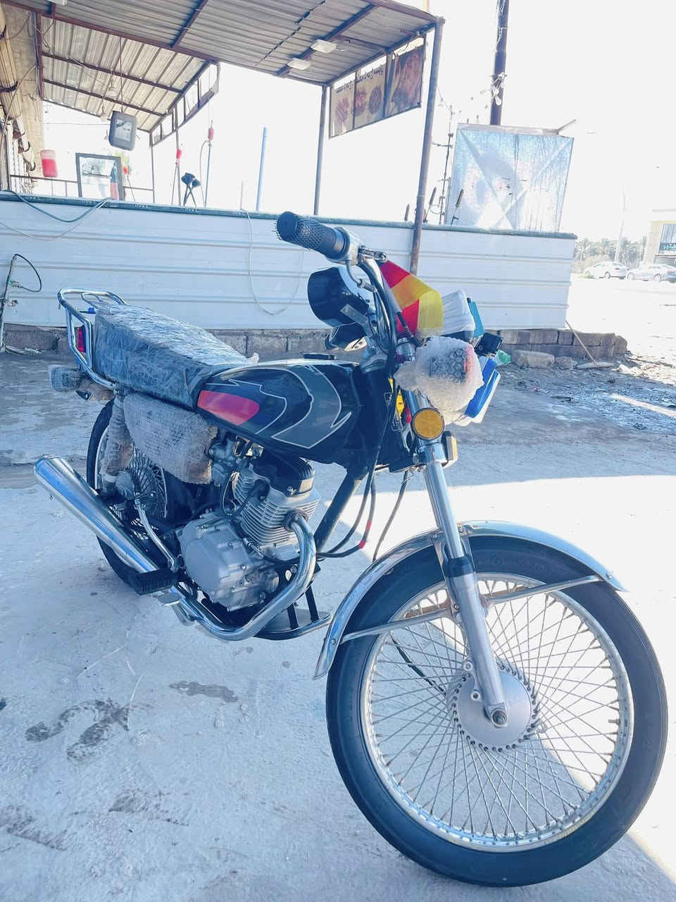 السلام عليكم
تايكر للبيع ☠️
الماطور نضافه فول دبلات امامي خلفي جديد 
اشاير جديد 
لايت جديد
كماليات عله اخر شي 
متواجد خاص او اتصال 
***********
