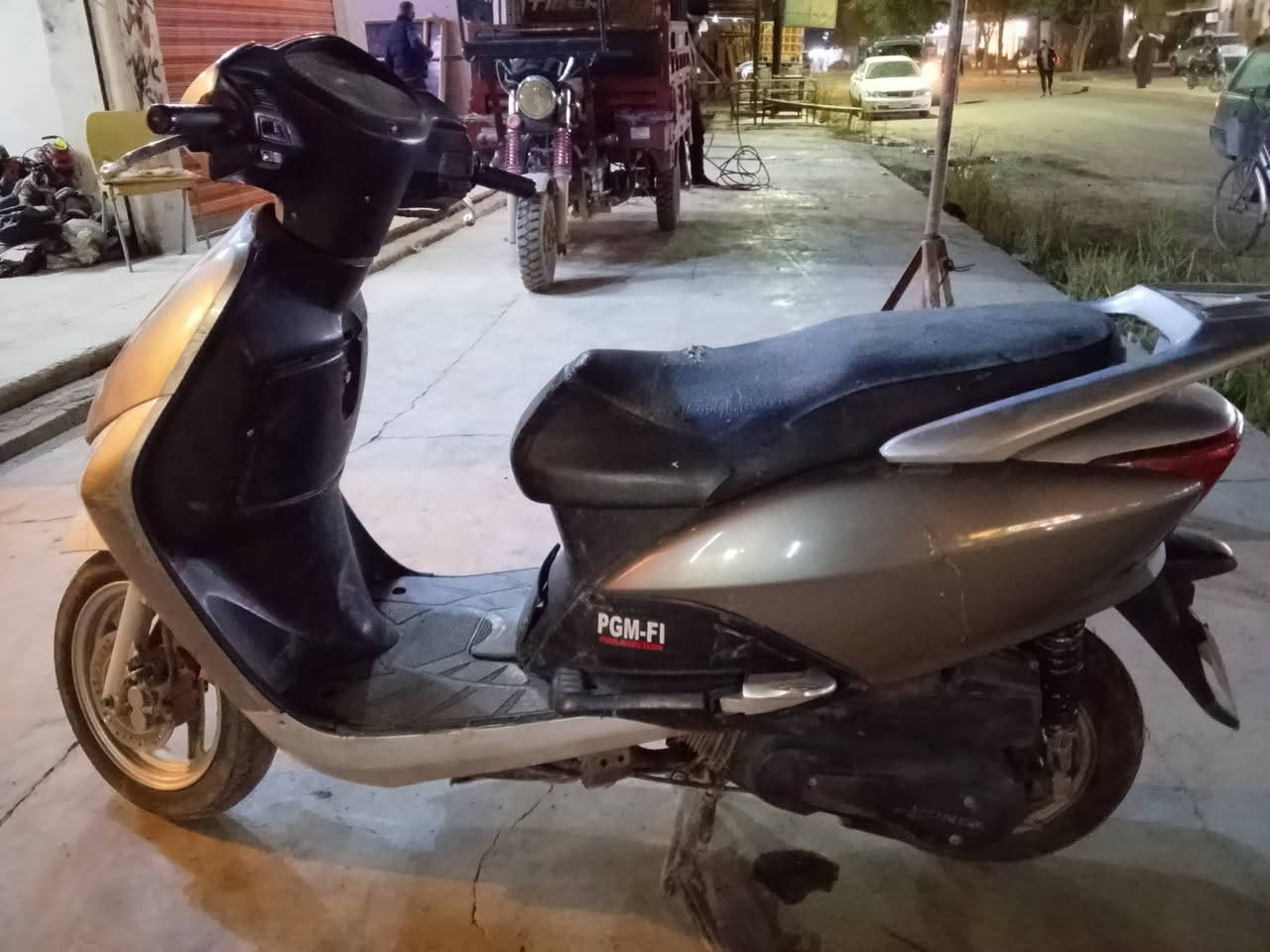 سلام عليكم  ليدي حديث نكره سلف بس عايزه ترتيب  سعره فلس ونص ٥٠٠ بي مجال بصييط
ه‍ ***********
