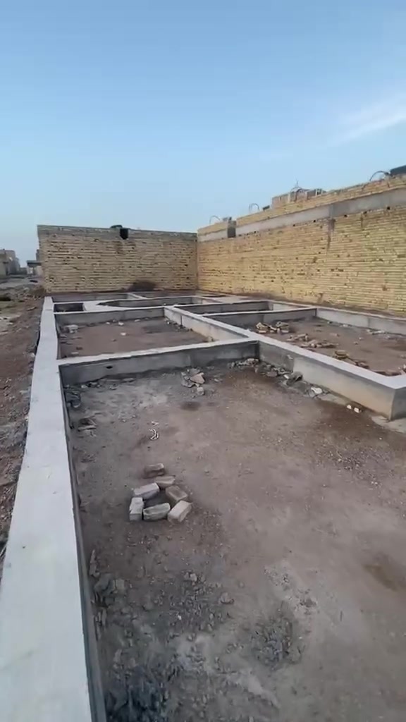 السلام عليكم 
قطعة للبيع المساحة ٢٥٠ 
الواجهة ١٠ النزال ٢٥
 منطقة القصور نزله نعمة الريفي مجاور معرض الأثاث
للاستفسار يرجى الإتصال على الرقم 
***********
