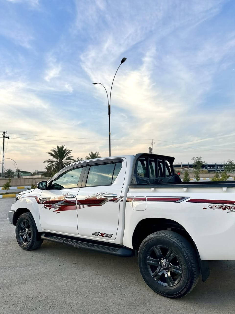 هايلوكس موديل 2022 ساز ماشية88كفالة فول موصفات بصمة ثلاجة  كشنات تبريد بأسمي 
مكان سيارة ناصرية 
السعر (295)
***********
