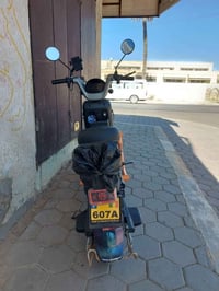حبايب شلونكم ان شاء الله بخير  حبايب دراجة ام عيون للبيع 5 بطاريات مسط...