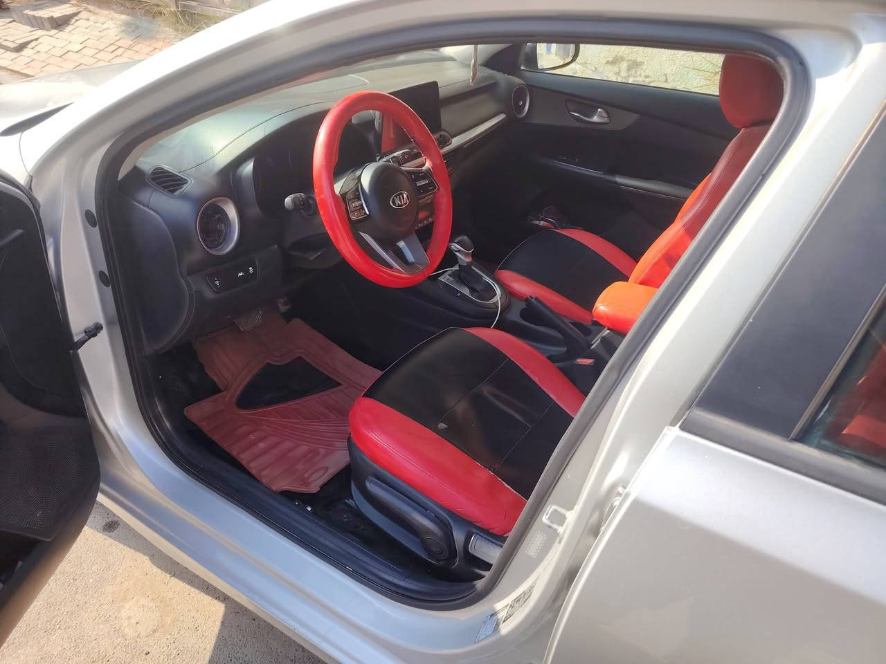 فورتي ٢٠١٩
ضررها فقط بارد بقبق الجنطه للاستفسار أكثر التواصل مع
***********
