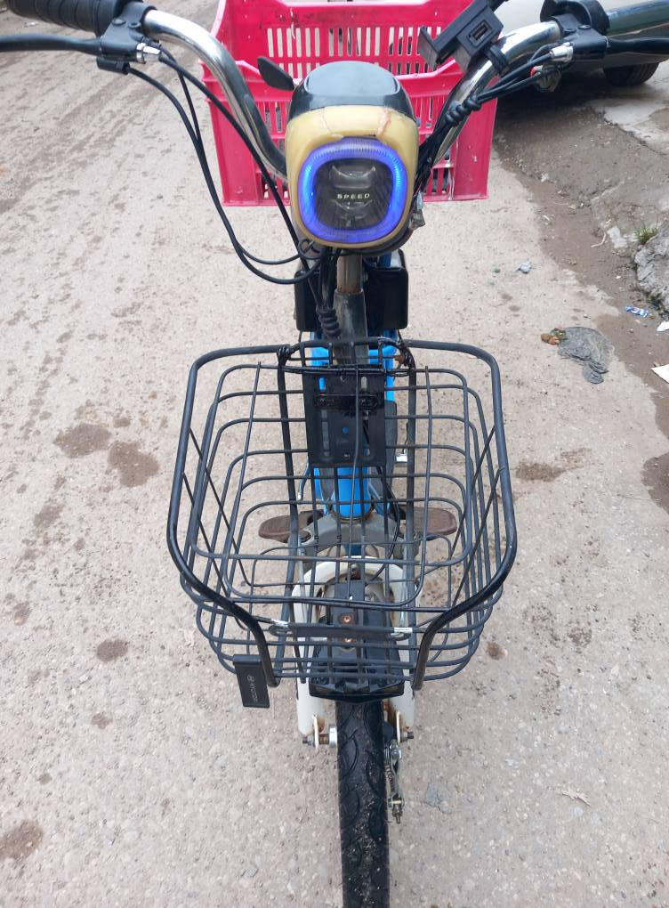 دراجه شحن نظيفه شغالة تأخذها علا فحص موديل ٢١ بعقوبه المفرق السعر ١٥٠  هاتف *********** بعقوبة, ديالى
