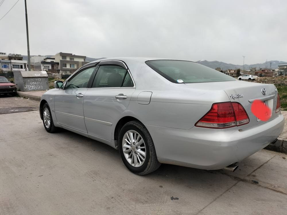 ***********
شاهینە 2005 بەحری 
بەسمە و کامێرا 
ناوزەرد و سێ دوگمە 
پەردە و حاسەو کامێرا 
بچووک بەبچووک بێ دوکەڵ 
ڕۆن و سیوەیلی گێڕی تازە گۆڕاوە 
تایەو وویلی تازە 
کامل کارەبایی بەشەرت 
کۆدم بۆ کردووە 
سیعری 47 گەڵاو معامەلە 
*********** 
سلێمانی السليمانية, العراق
