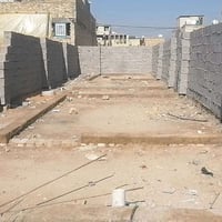 📣 أرض مميزة للبيع - خضراء الدسيم :المساحة الكلية: 100 متر  واجهة 5 متر...