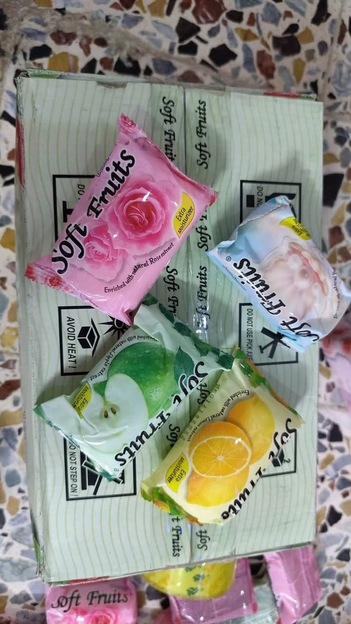 سلام عليكم تم التخفيض
صابون  الكارتون بيه 72 صابونه مشكل 
سعر ب14 الف ملاحظه توصيل فقط 
*********** للحجز وات ساب
