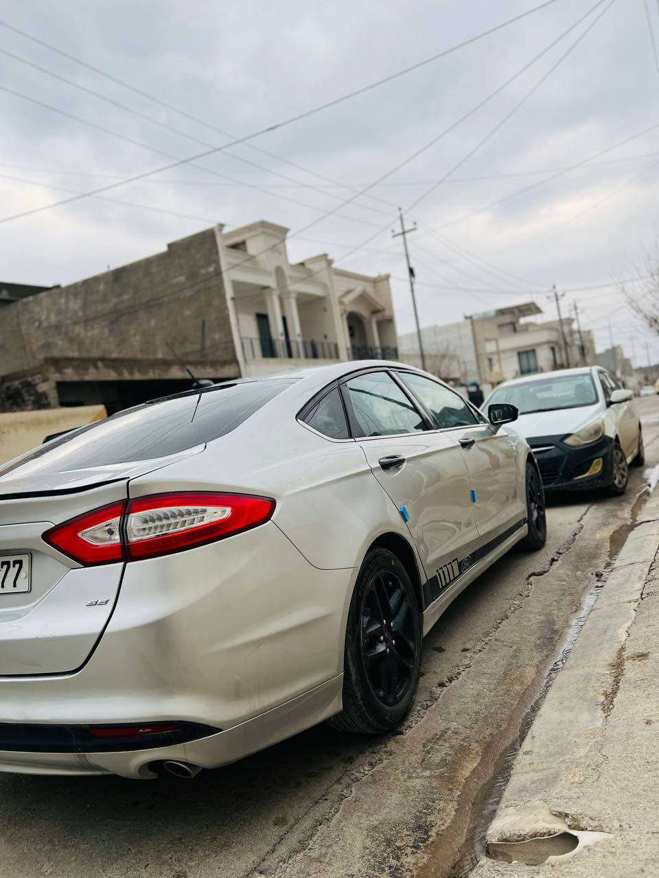 فورد فيو ژن .2016.مه كينه 2.5.
مه رغوب  بى تؤربو  ره قه موو سه نه وى نويه   ٦بارجه ى سبوغه  مواسه فات SE 
بريك به سمه  ته بريت مه ركه زى  ده بل گير  بى مه سره فه سه ياره كه   
 *********** أربيل, العراق
