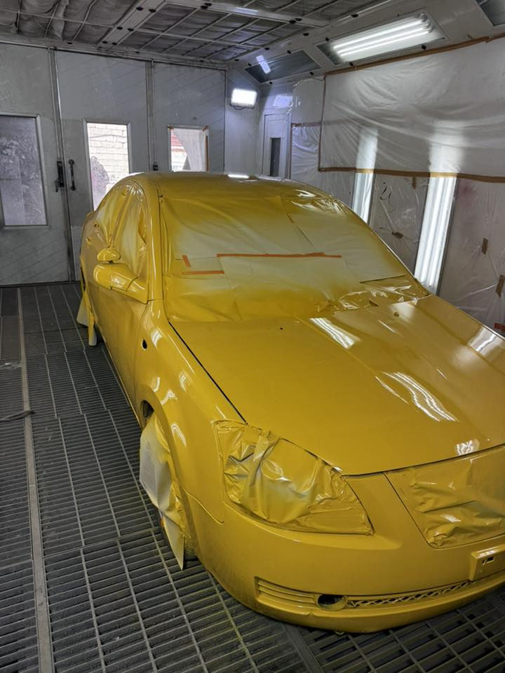 عروض للتكسيات فقط 😱
صبغ عام 🌞يبدي من 175  💵إلى 450 💵الف حسب شغل سياره والمعجون الي بيها  يعني 😱سيارتك بدون معجون ب 175 💵بدون فرن اماً من 250 💵وفوك كلها ب الفرن 
عنواني📍 كركوك حي العسكري جسر حصو ورمل 
***********
