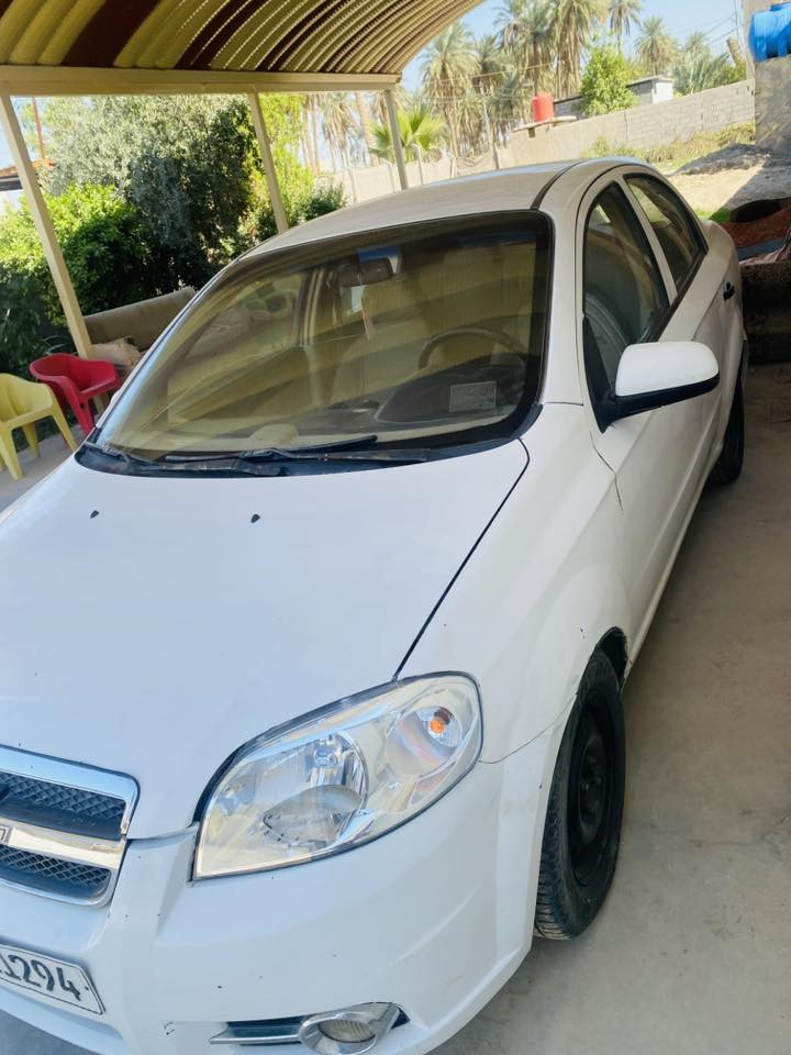 السلام عليكم افيو 2009 جاهزة من كلشي بيه قطعة وحدة صبغ اثر دحجة دراجة  والباقي كفاله كير  محرك مكفول شاشه سنتر لوك رقم جديد سنوية ل2030عارضه 65 وبيه مجال 
مكان سيارة حله  أبي غرق ***********
