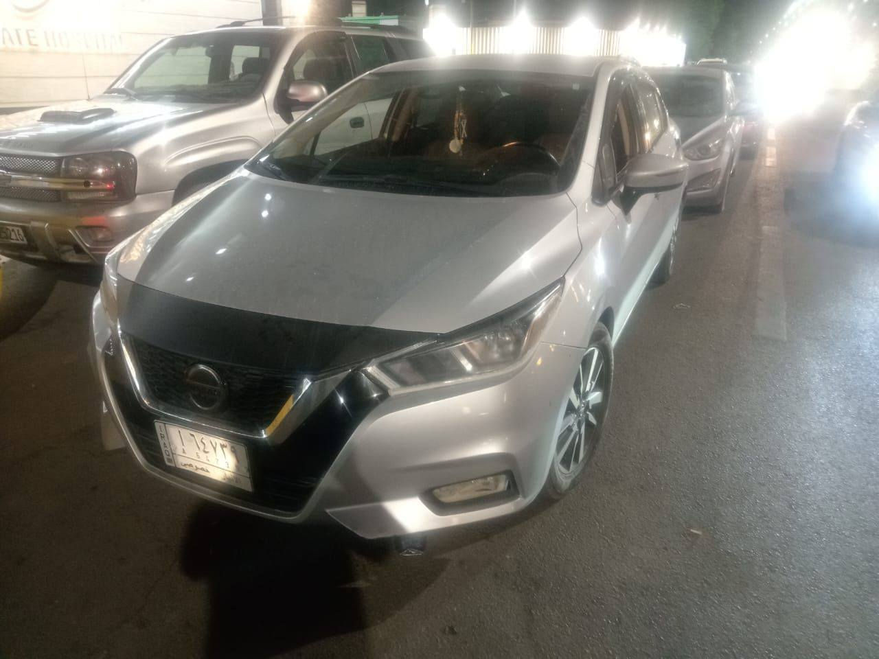 نيسان فيرسا موديل 21 انبار معقوقين باقي 4 اشهر تصير حره وكاله عامه سياره كير محرك جديده وارد امريكي حادث بسيط داعميه وخشم بنيد نفسه باردمحرك 1600 فول مواصفات عدا الفتحه السعر ب110 وبي مجال حك الجيه مكان الانبار الخالديه رقم الهاتف*********** يرهم مراوس
