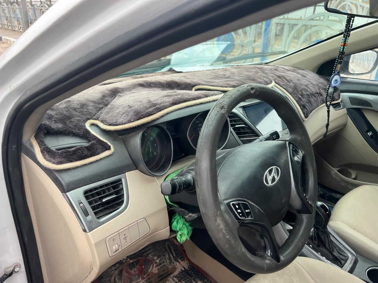 النترا 2015خليجي بيهه رشات صبغ مكينه دوش رقم انكليزي السعر 88وبيها مجال قليل رقمي ***********
