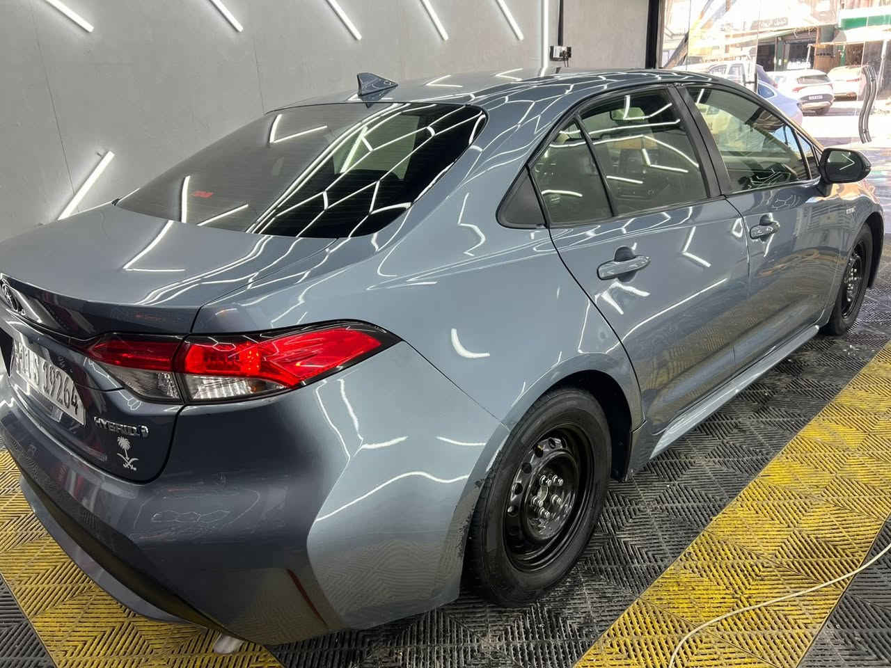 كورلا هايبرد وارد امريكي ياباني  اصل
موديل 2021 
حادث جداً بسيط باب صبغ فقط 
سونار بالمنشور 
بجم كبس بلادي 
صدر تايرات بطارية كل النواحي ممتازة مشية شبة زيرو 
سيارة جاهزة من كل النواحي ربع متصرف علية
تبريد ثلج دفة 
مغلفة ارضية جلد كاعيات جلد 
زجاج عازل حراري بلادي من شركة 
يدات ابواب والحواف الابواب مغلفة Pdf
محرك كير مكفولات 
ماشية 88 الف
مواصفات 
رادار امامي 
رادار توقف ذاتي 
تحديد مسار 
تثبيت سرعة 
سياقة ذاتية ب طرقات 
شاشة أعدادات تيجتل تغير وضعيتين ب دشبول 
ثلاث انظمة قيادة رياضي و اقتصادي وعادي 
لد امامي 
كامرة خلفية دوارة 
بصمة وبصمة ابواب وصندوق 
شاشة كبيرة دعم كار بلي 
بغداد اسمي 
رقم جديد 
سنوية 2030 
هزة جديدة 
السعر 163 بية مجال 
مكان بغداد العامرية 
 ***********.  واتساب
