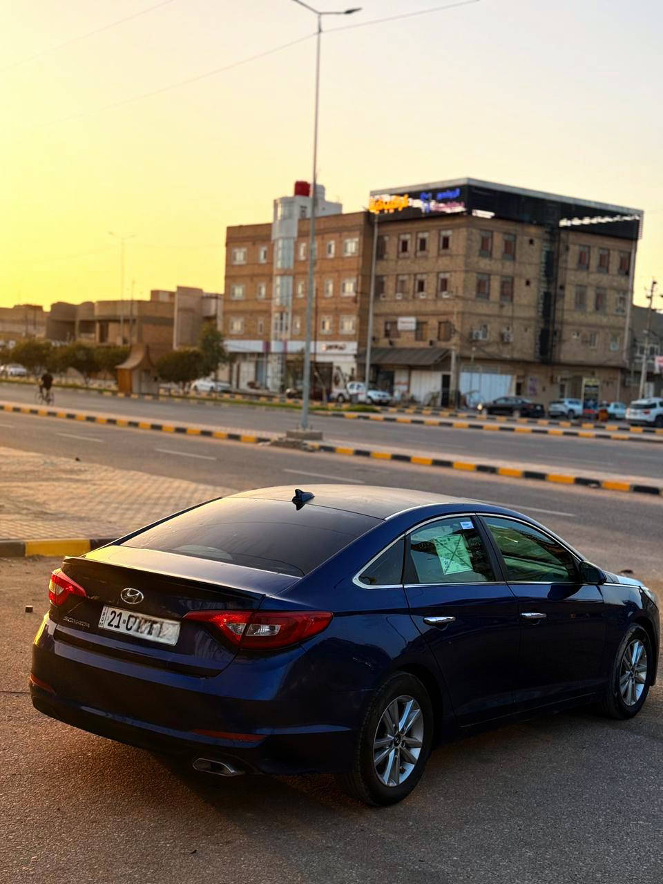 سلام عليكم.      للبيع فقط.     بيع مستعجل 
سوناتا وارد امريكي 2016 رقم دولي وكاله تحويل ماكو مشكلة حادثة بنيد فقط بدون دواخل والباقي بل عراق صبع الهلال الخلفي فقط والباقي كفاله عامه لا لغود لا شواصي  كير مكينه حداديه كفاله السعر 101 وبيها مجال مكان السياره النجف للستفسار *********** النجف, العراق
