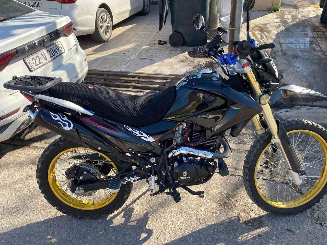 سلام عليكم اخوان دراجه قفاز للبيع محرك 200cc موديل 2021 أوراق كامل منفيس وكمرك كير ومحرك مامفتوح بشرط  مابيها برغي واحد نقص كهربائيات كلها شغاله ومضبوطه سعرها( 620$ دولار) عنواني اربيل للتواصل واتساب (***********)
