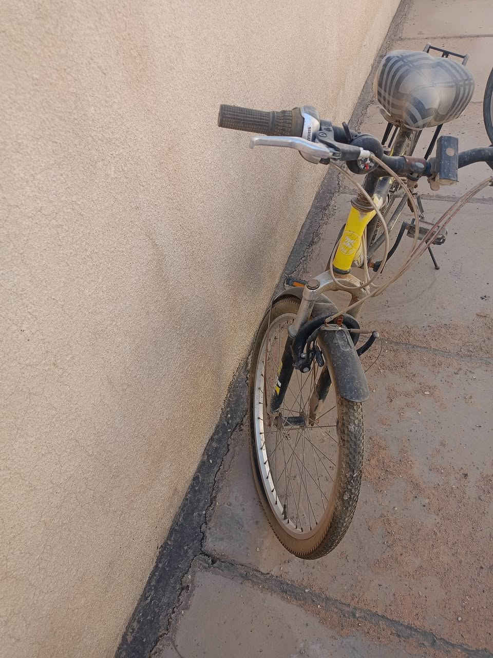 السلام عليكم بايسكلات جديدات للبيع مابيهن اي نواقص بسعر 225 وبيهن مجال للطيبين الله شاهد بس الأسود الc700 بسعر 150


**إذا كنت صاحب هذا الإعلان وتريد حذفه لأي سبب، رجاءا أرسل رسالة إلى الدعم الفني**