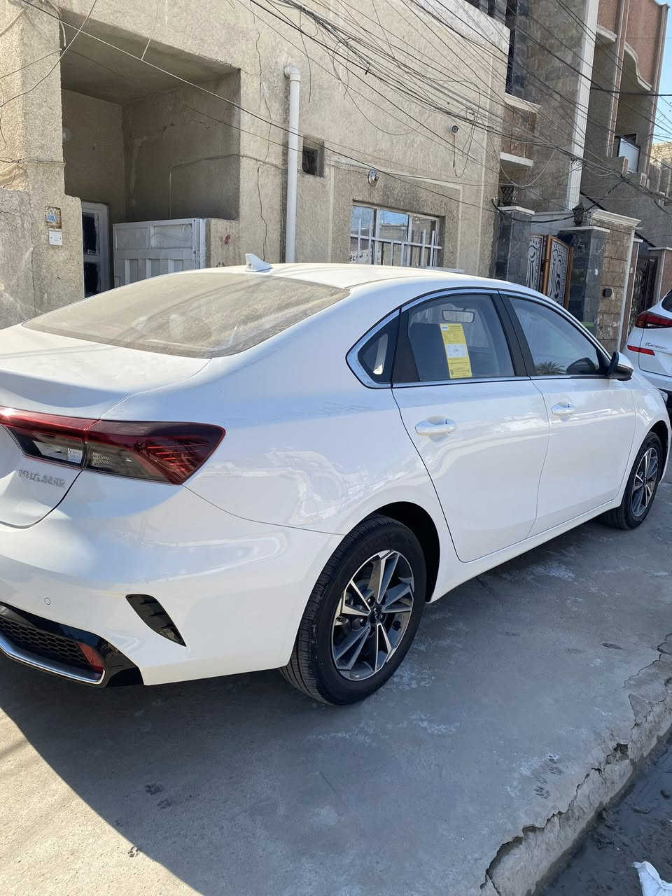 السلام عليكم
كيا 3 
موديل 2024 
ماشيه 30 الف
مواصفاتها معروفه فول
مابيها نقص فقطً صارت عندي بيها طخه باهلال مال چاملغ الخلفي لي خلف السايق والدعاميه اشويه غير هاي مابيها اي نقص لابارد ولاصبغ السياره الضربه على وضعها بعدها مرفقه بالصور
السعر : 140 الف وبيها مجال
☎️رقم الهاتف: ***********
