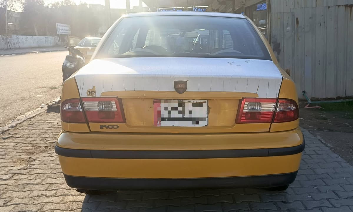 السلام عليكم
سياره سمند 2012 اجره رقم الماني نظافه 80 بالميه كل شي بيها شغال من كل شي  انا صاحب الملكيه تحويل خلال 3 ايام مع تبديل الارقام رايد سياره خصوصي مراوس اي نوعيه معروضه وانطي فرق سعر السكن بغداد الرصافه هاتف***********
