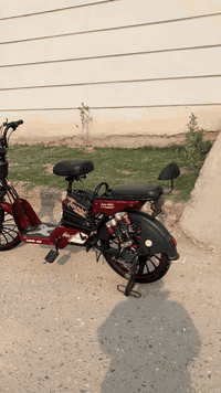 السلام عليكم دراجة شحن موديل ٢٤ كامله مكمله مابيها اي نقص بطاريات جدد شديتهن صار سبوع عل فحص والضمان مكاني ديالى بعقوبه ٢٥٠ وبيها مجال قليل 
 
***********خابرني ودلل موجود خاص ايضا
