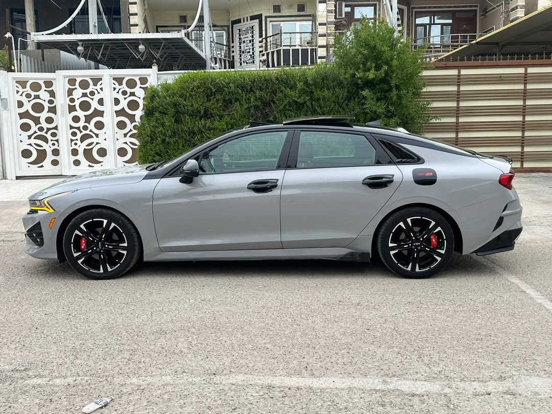 السلام عليكم
K5 GT line 2022

1_الون  سمنتي 

2بصمه 

3سايد بريك بصمه

5مثبت سرعه

6نضام ABS

7مانع انزلاق

8حساس  اطارات 

9بك لايت لد

10شاشه كبيره لمس

11كامره دواره

12كشافات اماميه 

13شاشه عطال 

14ويل كروم 

15ردار جانبيه 

16مراقبه نقطه العمياء 

17ردار الخطوط البيضاء  ردار امامي وخلفي وجوانب السياره 

18شاير  با المري 

19كشنات جلد اسود احمر 

20مقعد ساق كهرباء 

22نضام قياده خمس وضعيات 

23بلوتوث +usb+auX

24فول تحكم ستيرن 

25كير اوتو +عادي 

26نوتو بريك 

27الخريطه 📍

 28 زنود + ليد 

29نوتو هولد

30التشغيل عن بعد  

‏AOTO HULD 31

32تصميم خارجي رياضي 

33نضام المحلاحه

34مصابيح الخلفيه LED

35مصابيح ضباب LED

36محرك تيربو 1600

 بنوراما 

38  تشغيل عن بعد اطفاء عن بعد 

39 كشتات تدفئه 

مكان السياره بغداد البياع او السيدية   

رقمها بغداد باسمي 

حادثها بنيد فقط وليبل واحد السياره ايرباك ستيرن بدون شاصي وبدون لغد كفاله

السعر 179  بيها مجال بسيط

رقمي  ***********
