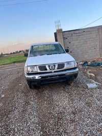 نيسان مزاد وزارة الداخليه 2003سياره ترايك وين متريد مصبوغه السعر 37/قم...