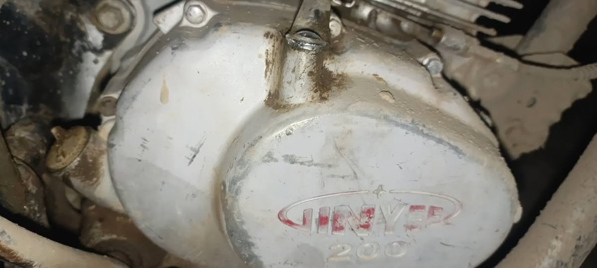 السلام عليكم عندي موطور موديل. 19كلش شغال معمر صار سبوع موجود سلف هندل السعر250الف وبي مجال للكرايب بوصخو كصيتلو صور ما غسلتو رقم الهاتف***********
