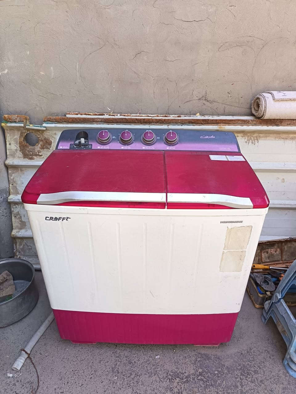 السلام عليكم غسالة نضيفة شغالة. المكان نهايت حيور ***********
