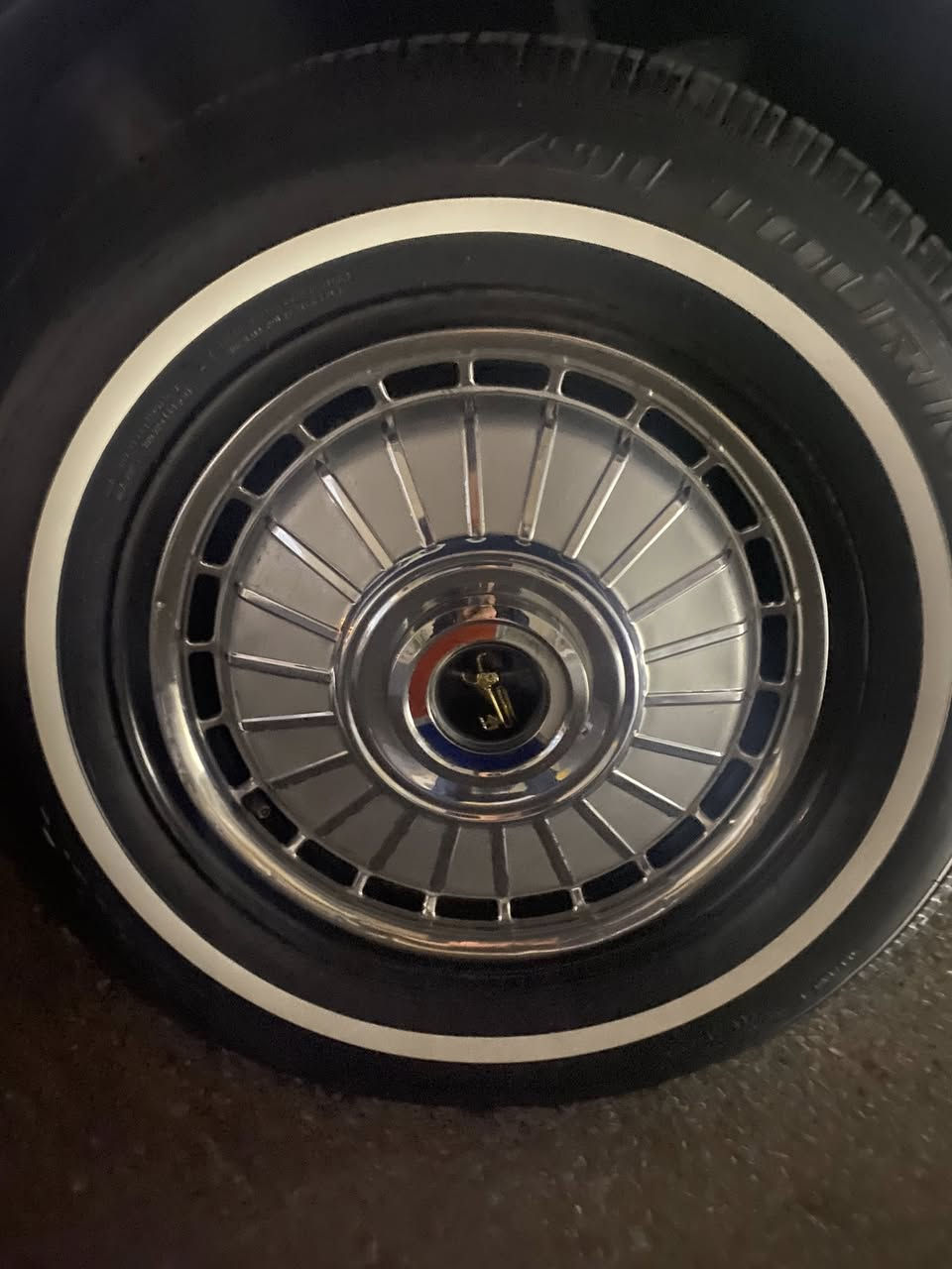 سلام عليكم تحويره حجم 14 للبيع ب300 ترهم الإنتره فورتي وياله اولدز وتاير سنتر نضافه 80/100 نتاج 24 جدد كلش لا كسر بيهن ولا فتيله + كبات ابو الأسد نضافه 90/100 طبكتهن موس ب250 مكاني واسط كوت مركز المدينه ***********
