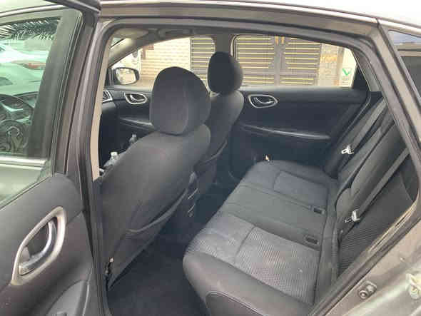 السلام عليكم للبيع نيسان سنترا 2018 امريكي SV
حادث جاملغ خلفي وقبق جنطه وتصليح بل حوض 
مكينه كير حداديه تخم تاير تبريد جاهزه 
موصفات اربع بصمات شاشه كامره تحكم استيرن
رقم بغداد انكليزي شرط التحويل السعر 100 وبيها مجال
رقم الهاتف ***********
