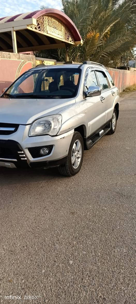 السلام عليكم
كيا سبورتج 2009
                                
رقم بغداد  ..     ابسمي سنويه 2030
السياره كفاله عامه عده صبغ البنيد اثر جراد   شرط قطره معجون مابيه.. السياره جديد حيل اخت الزيروو
كير مكينة حدادية كله جديد
تخم.. تاير وباتري جدد
تبريد .  ماشيه 105حقيقي او وين ماايعجبك افحص
حساس خلفي
كشنات جلد 
محرك 2000 دوش جديد
مكان السيارة ديالى بلدروز 
السعر.   121او بيه مجال 
رقم الهاتف ‏‪***********
