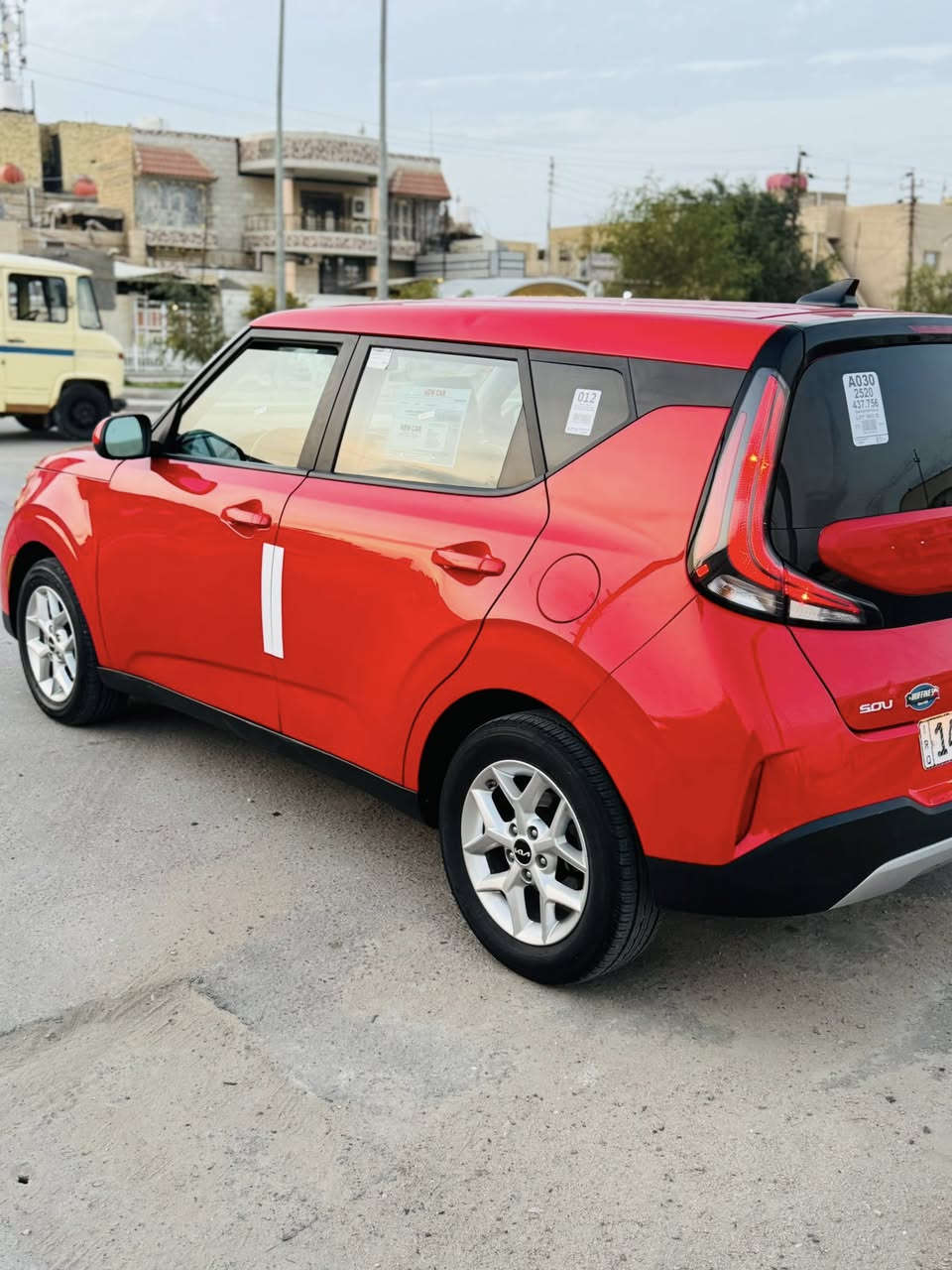 سلام عليكم البيع او مراوس صول 2023 حره رقم بصره
وجاملغ امامي وباب السايق صبغ 
نص فول 
محرك 2000 دوش مامفتوح 
المسافه المقطوعه 58
دواخل اللونين 
رادارات / حساسات 
اضائه داخليه 
شاشه / كأمره دواره 
تحكم استران جهتين / تحديد مسار 
اليت زنون ناصي عالي 
سياره جديده كلش بل كارتون 
سياره جاهزه محرك كير حداديه تبريد جاهزه الأخير 
السعر 148 وبيه مجال 
المكان الناصريه 
الاستفسار 
***********
