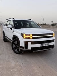 للبيع سنتافي شكل جديد  موديل 2024 وارد كوري  كفاله عامه  فول عدا الفتح...