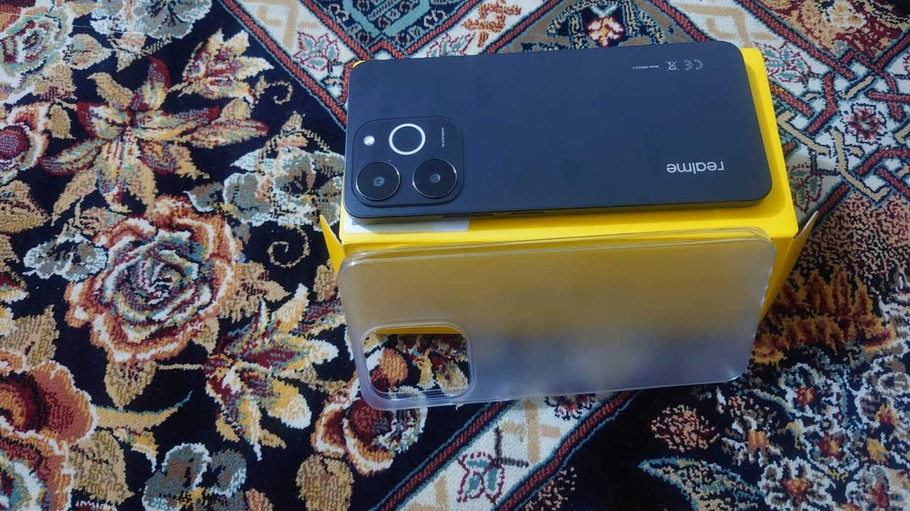 للبيع رلمي توت 70 قبل ساعة اخذتة 180 مواصفات قوية ذاكرة 256 رام 24 بطاريه 6000 
عنوان رمادي تأميم ***********
