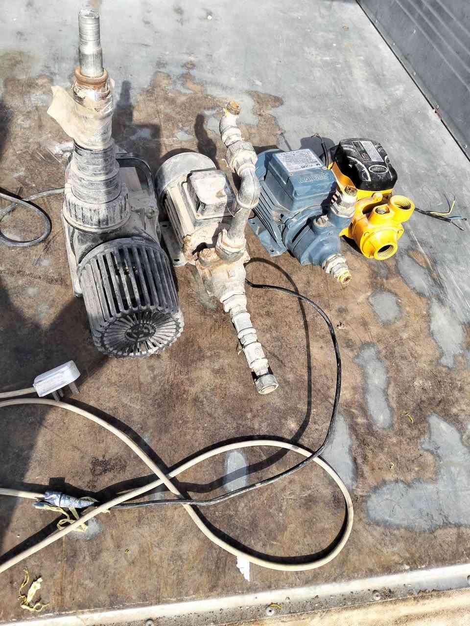 سلام عليكم ماطورات ما البيع العنوان بغداد زيونة سعر الواحد 25  ***********
