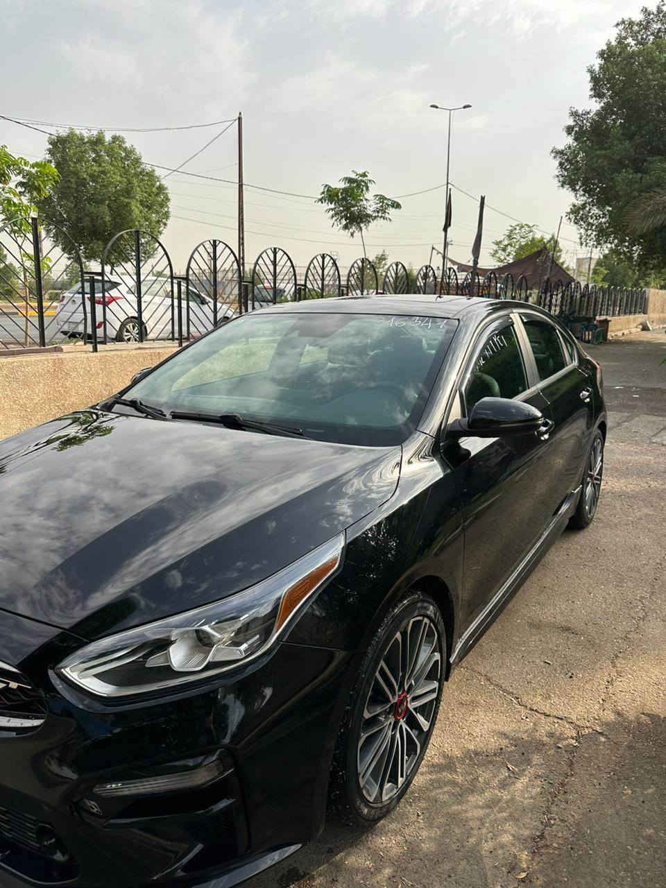 سلام عليكم فورتي البيع موديل 21رقم بغداد معوقين مكان بغداد فول مواصفات تبيل قبغ جنطة ***********سعرة 128
