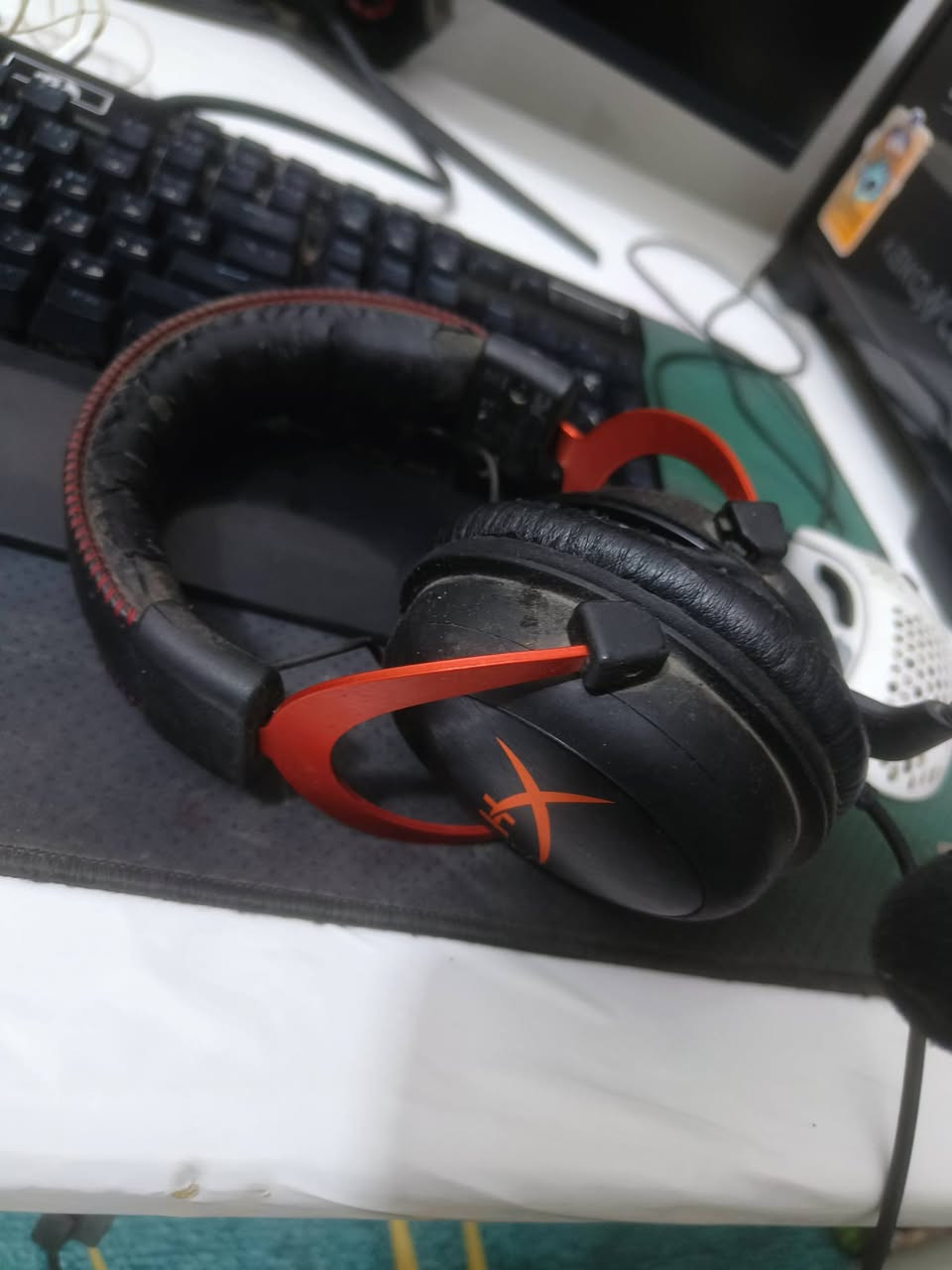 السلام عليكم سيت اب كامل للبيع
كرت شاشة pny1660 super
معالج r5 3600x
مذربورد m450b tomahawk max
رامات 8*2 pny rgb
240 ssd
1t hdd
بور سبلاي 650w
الكيس كامل ب650 الف

شاشة gamemax 144hrz va
ب150 الف

ماوس كلوريس
سماعة كلاود 2
90الف

يوب اس اونلاين فاربر
ب200 الف ومبدل بطاريات جديد

واكو لدات rgb مثل الي واضحة بالصورة واكو كيبورد ريد دراكون
وكرسي الجك مالته مايشتغل اذا احد يريد يشتري ويبدله جك
*********** هذا الرقم عليه واتساب
