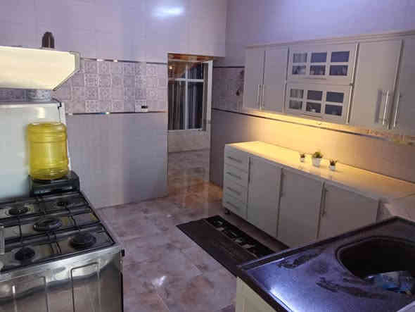 دار للبيع ابوغريب النصر والسلام مساحته 200متر غرفتين 🛌صاله استقبال مطبخ حمام وعندك حدايق داخل السياج وخارج السياج ارضيه بورسلين كامل سند جديد بأسم راعي البيت شارع عريض خدمات كامله عالي عن الشارع السعر 110 وبي مجال للأستفسار اتصال أو مراسله واتساب ***********
